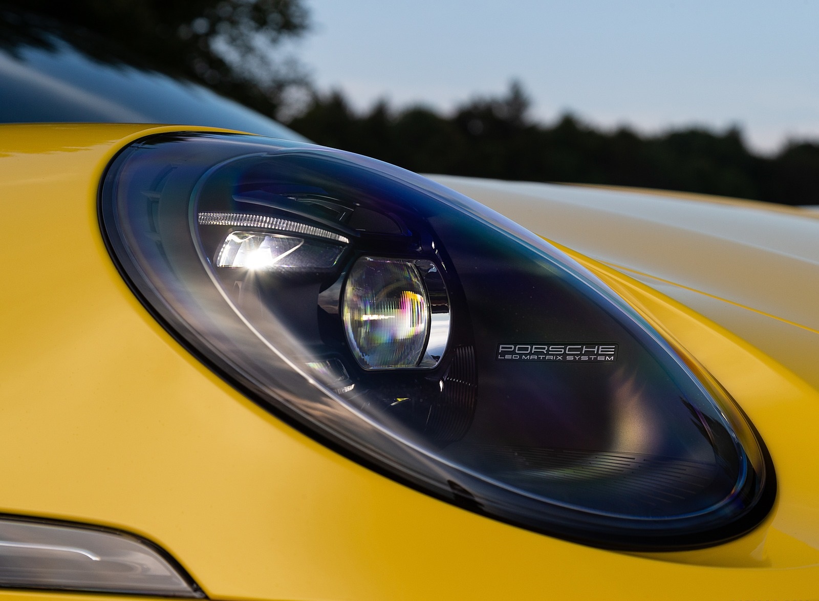 2020 Porsche 911 Carrera Coupe (Color: Racing Yellow) Headlight Wallpapers #110 of 126