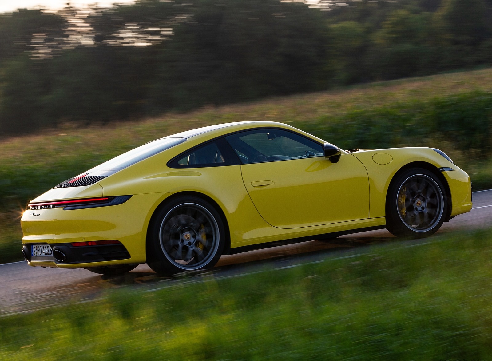 2020 Porsche 911 Carrera Coupe (Color: Racing Yellow) Rear Three-Quarter Wallpapers #93 of 126