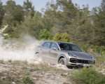 2020 Porsche Cayenne Turbo S E-Hybrid Front Three-Quarter Wallpapers 150x120 (25)