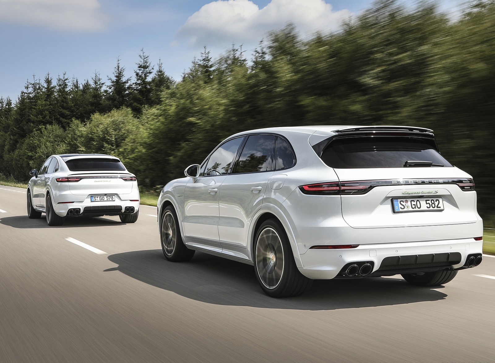 2020 Porsche Cayenne Turbo S E-Hybrid and Cayenne Turbo S E-Hybrid Coupe Wallpapers #36 of 47