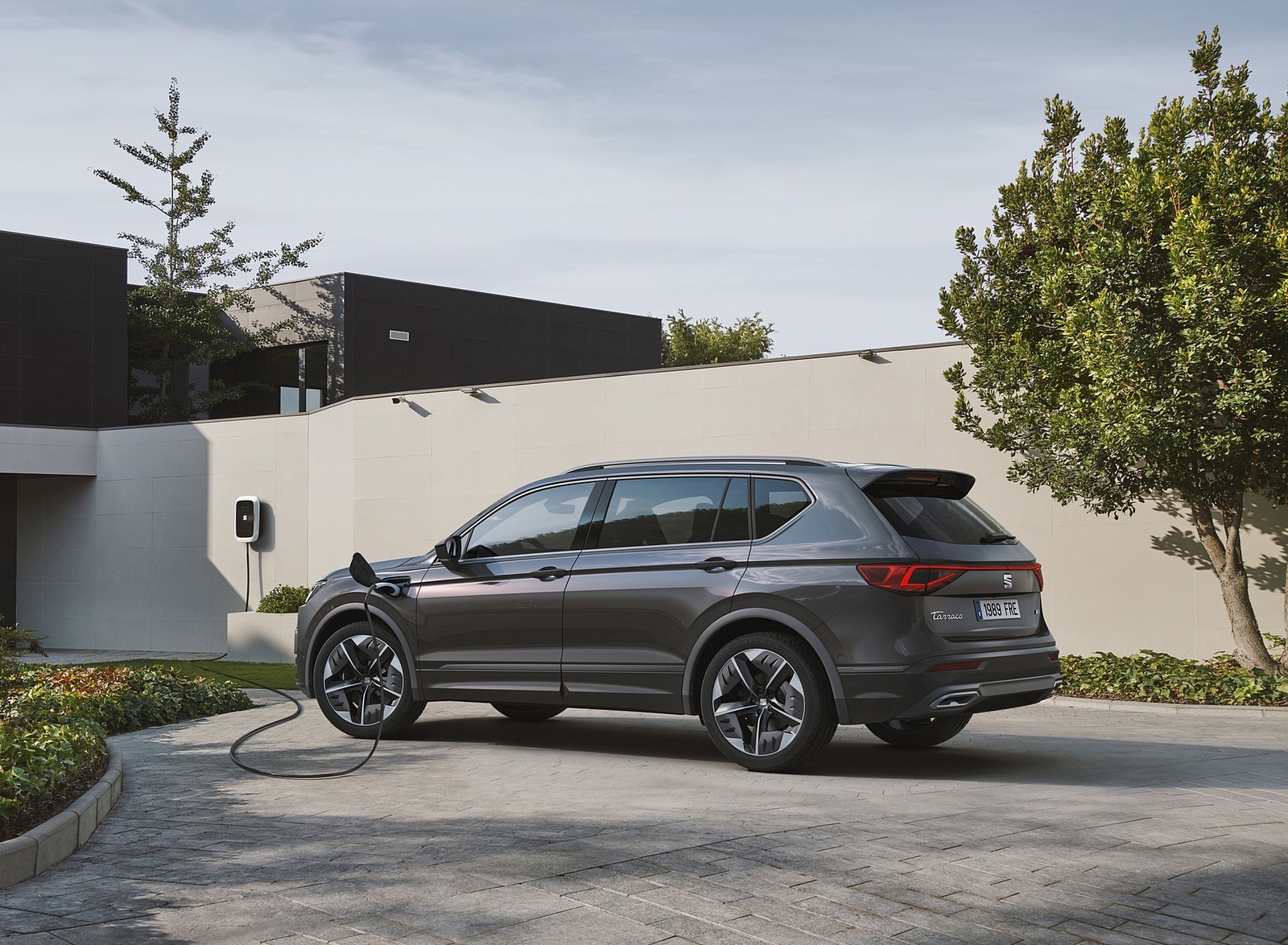 2020 SEAT Tarraco FR PHEV Rear Three-Quarter Wallpapers #3 of 13