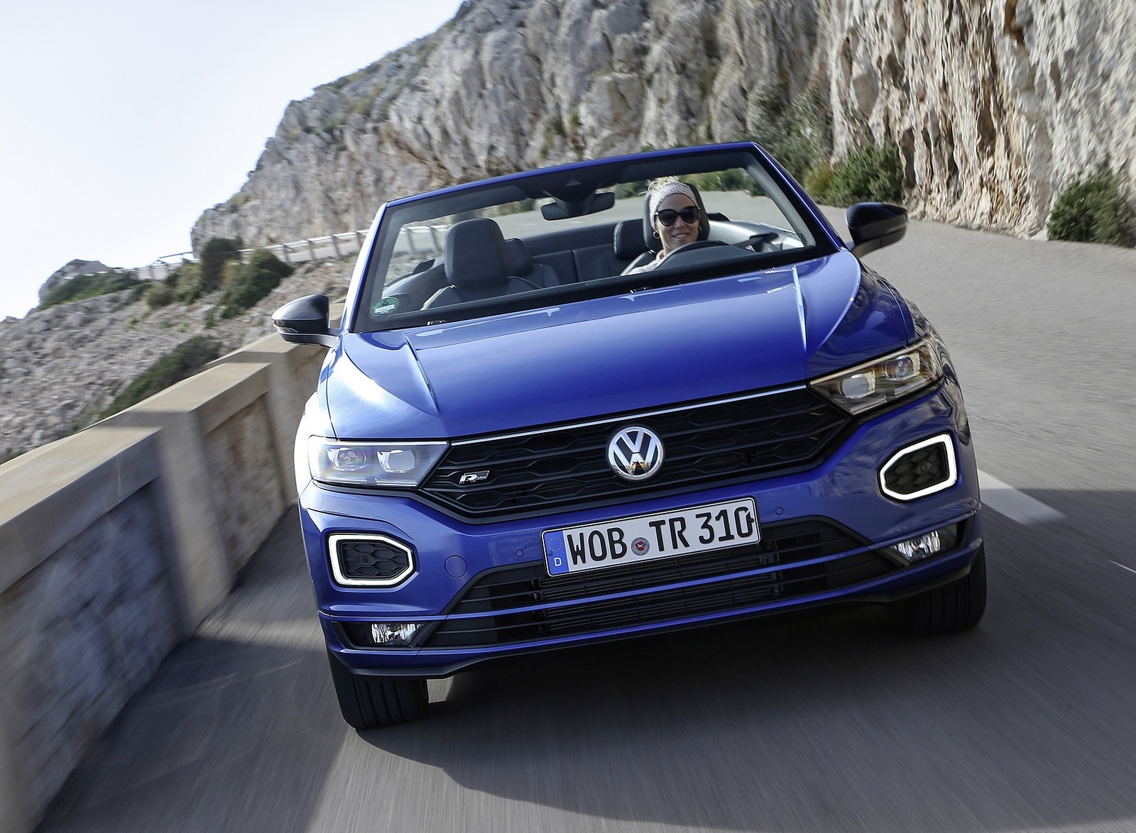 Volkswagen t Roc Cabriolet интерьер