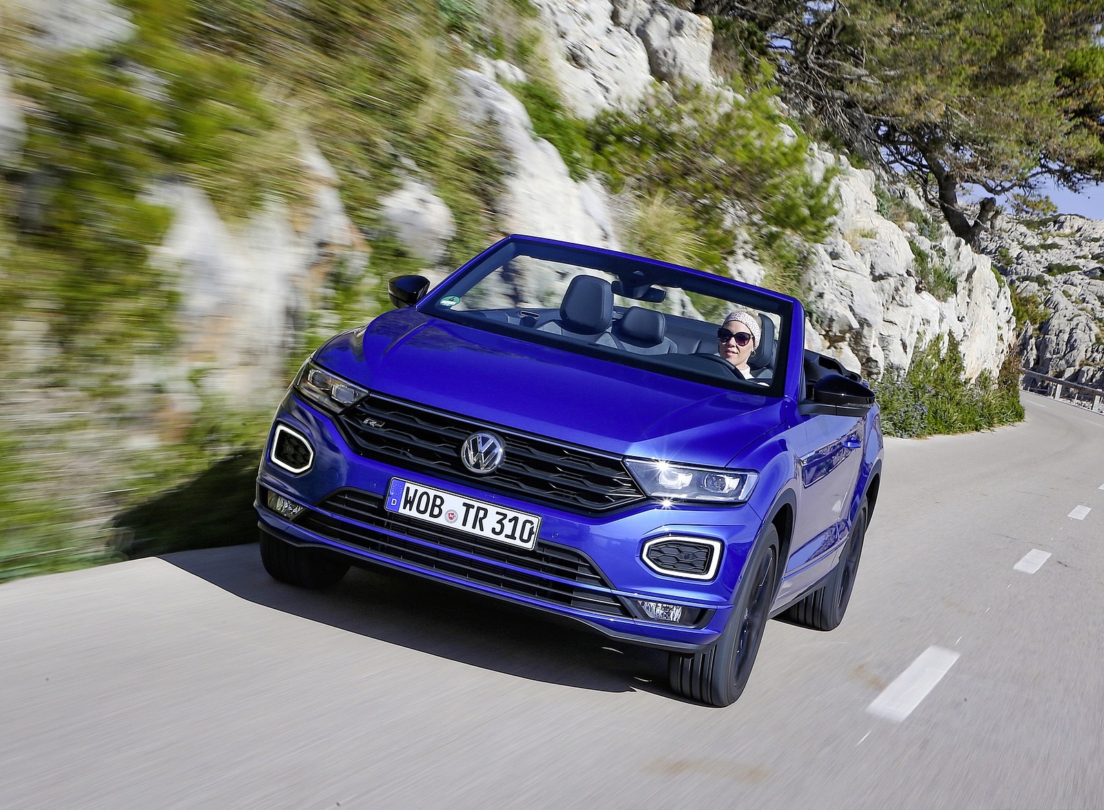 2020 Volkswagen T-Roc Cabriolet Front Wallpapers (8)