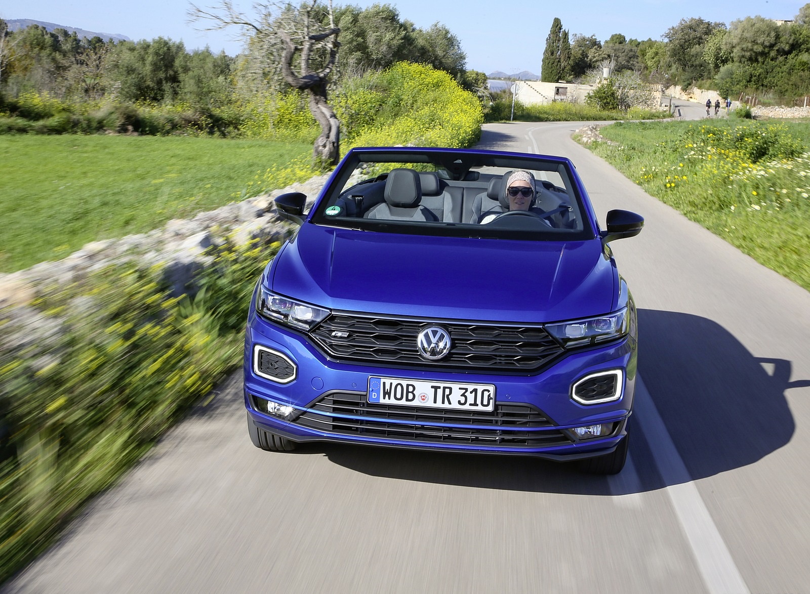 2020 Volkswagen T-Roc Cabriolet Front Wallpapers #37 of 205