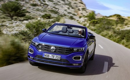 2020 Volkswagen T-Roc Cabriolet Front Wallpapers 450x275 (1)