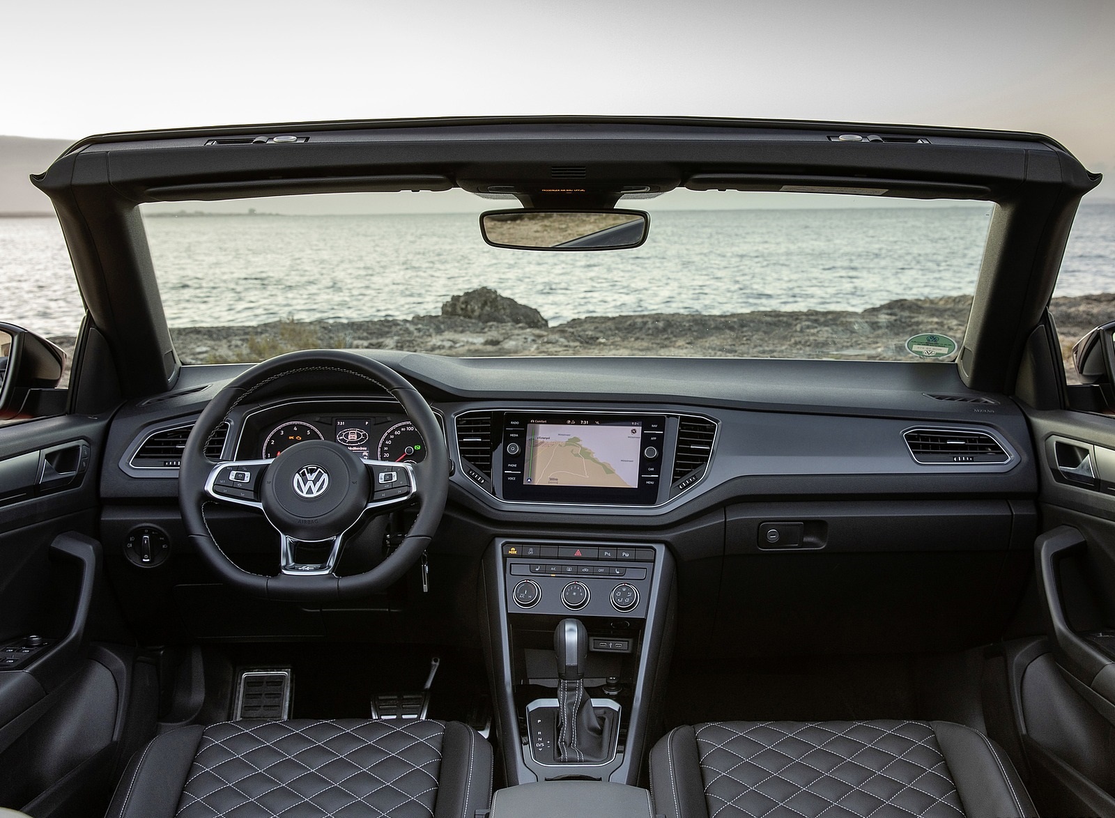 2020 Volkswagen T-Roc Cabriolet Interior Cockpit Wallpapers #145 of 205