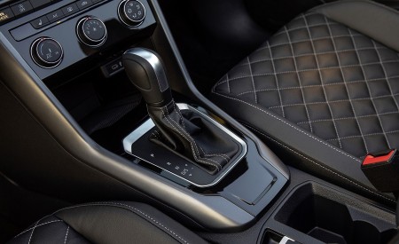 2020 Volkswagen T-Roc Cabriolet Interior Detail Wallpapers 450x275 (154)