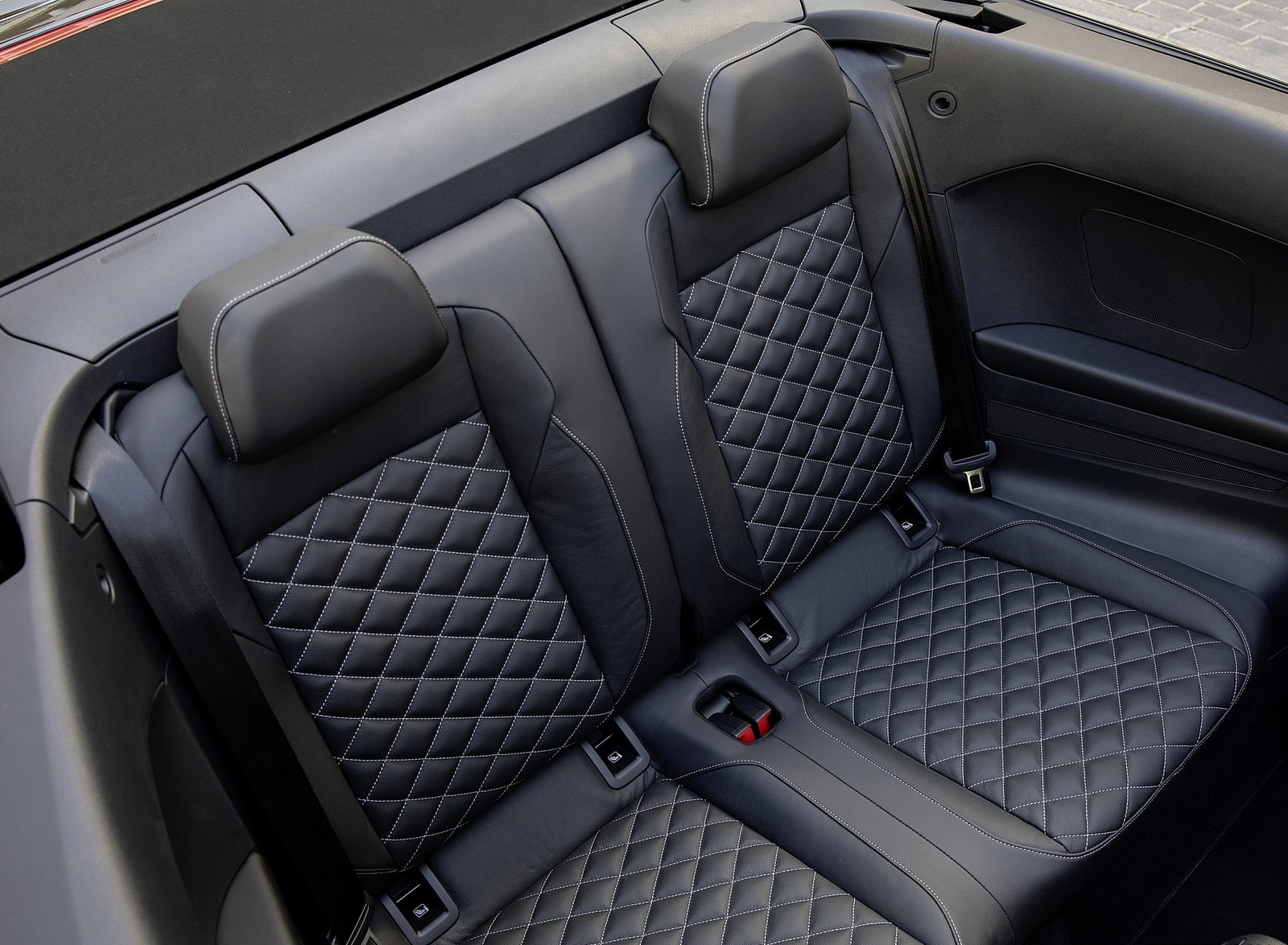 2020 Volkswagen T-Roc Cabriolet Interior Rear Seats Wallpapers #150 of 205