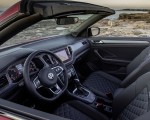 2020 Volkswagen T-Roc Cabriolet Interior Wallpapers 150x120 (142)
