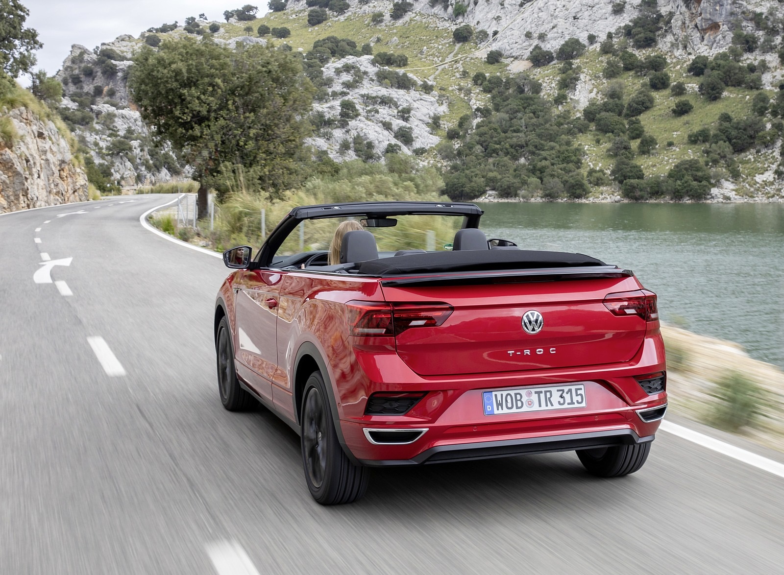 2020 Volkswagen T-Roc Cabriolet Rear Three-Quarter Wallpapers #97 of 205