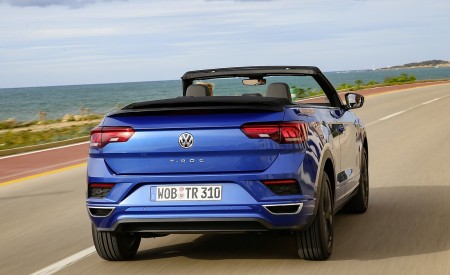 2020 Volkswagen T-Roc Cabriolet Rear Wallpapers 450x275 (48)