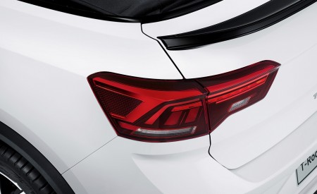 2020 Volkswagen T-Roc Cabriolet Tail Light Wallpapers 450x275 (177)