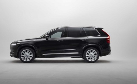 2020 Volvo XC90 Armoured Side Wallpapers 450x275 (3)