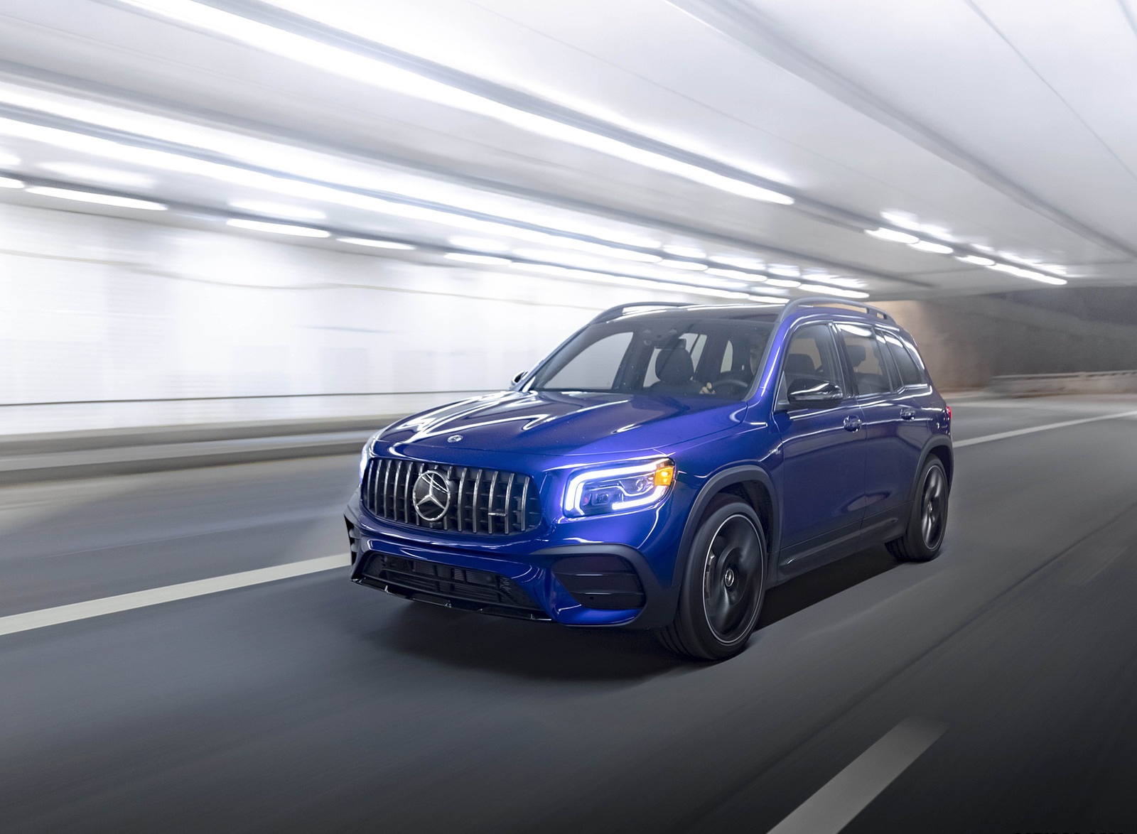 2021 Mercedes-AMG GLB 35 (US-Spec) Front Three-Quarter Wallpapers (8)