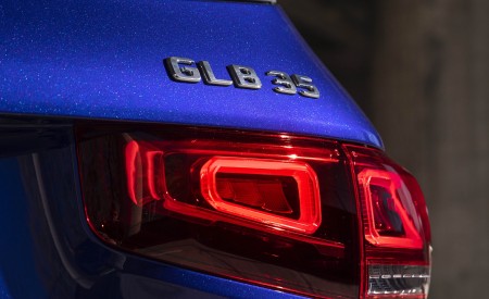 2021 Mercedes-AMG GLB 35 (US-Spec) Tail Light Wallpapers 450x275 (23)