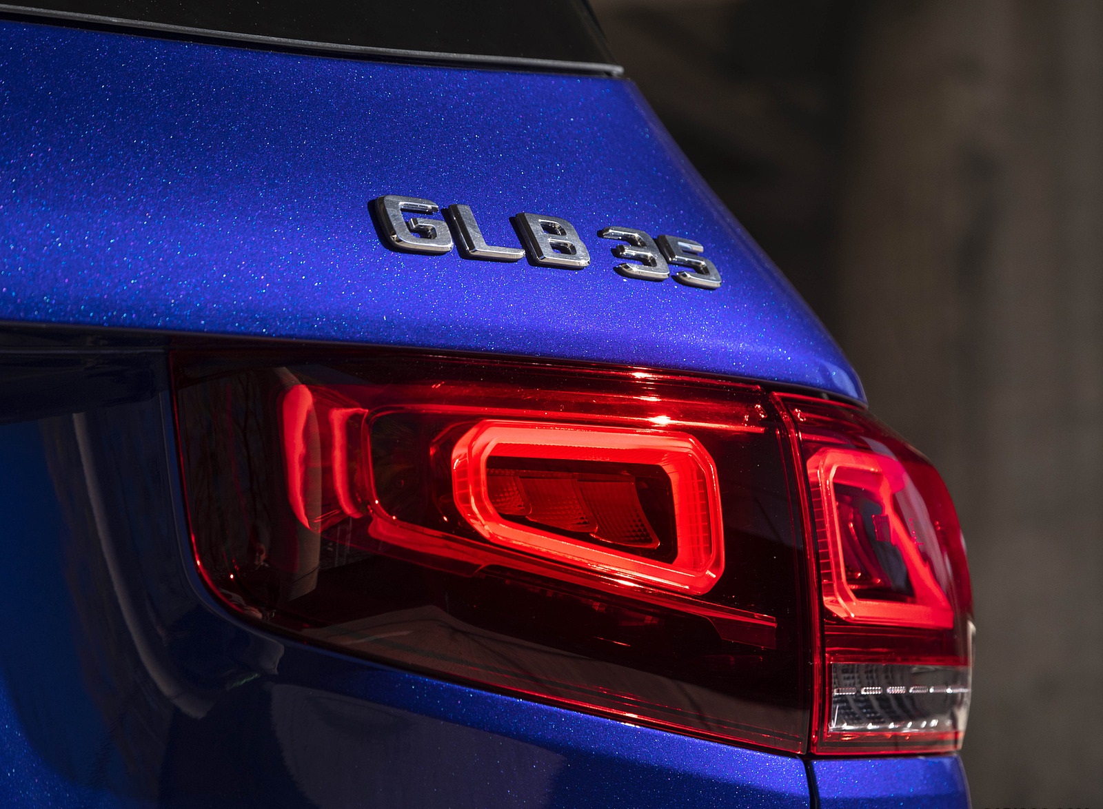 2021 Mercedes-AMG GLB 35 (US-Spec) Tail Light Wallpapers #23 of 95