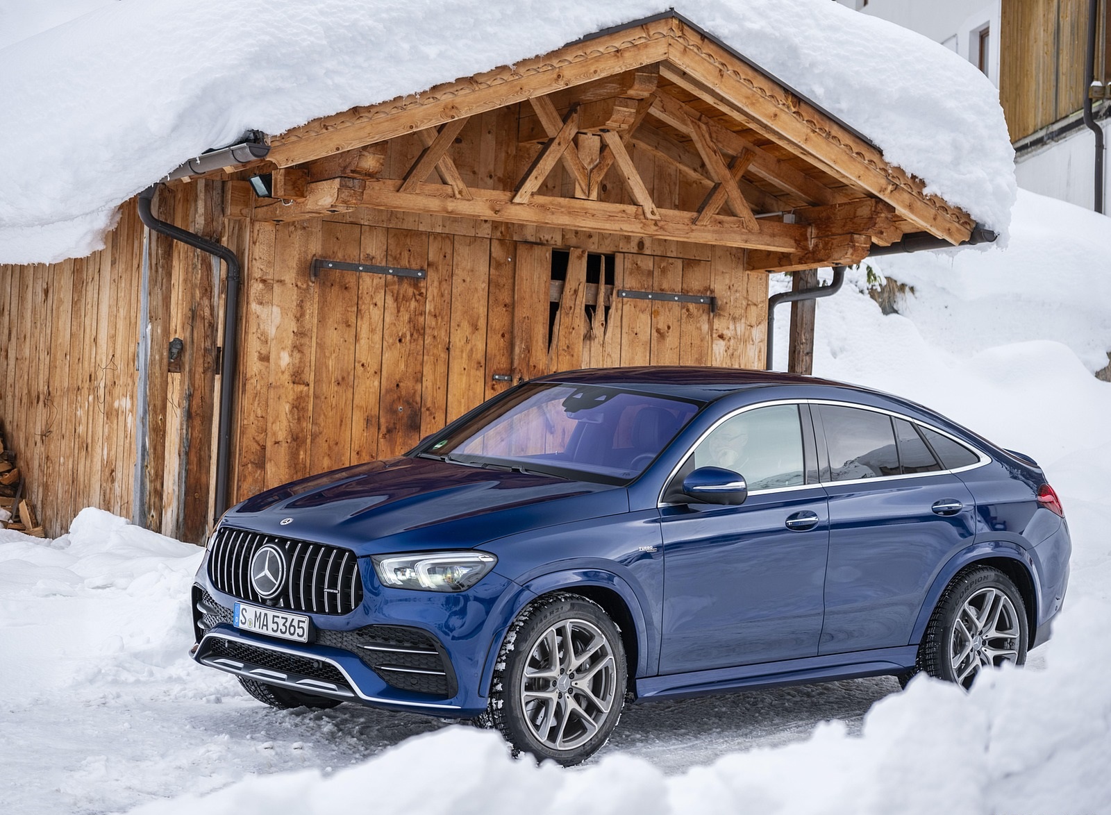 Мерседес Бенц AMG GLE 53 4matic