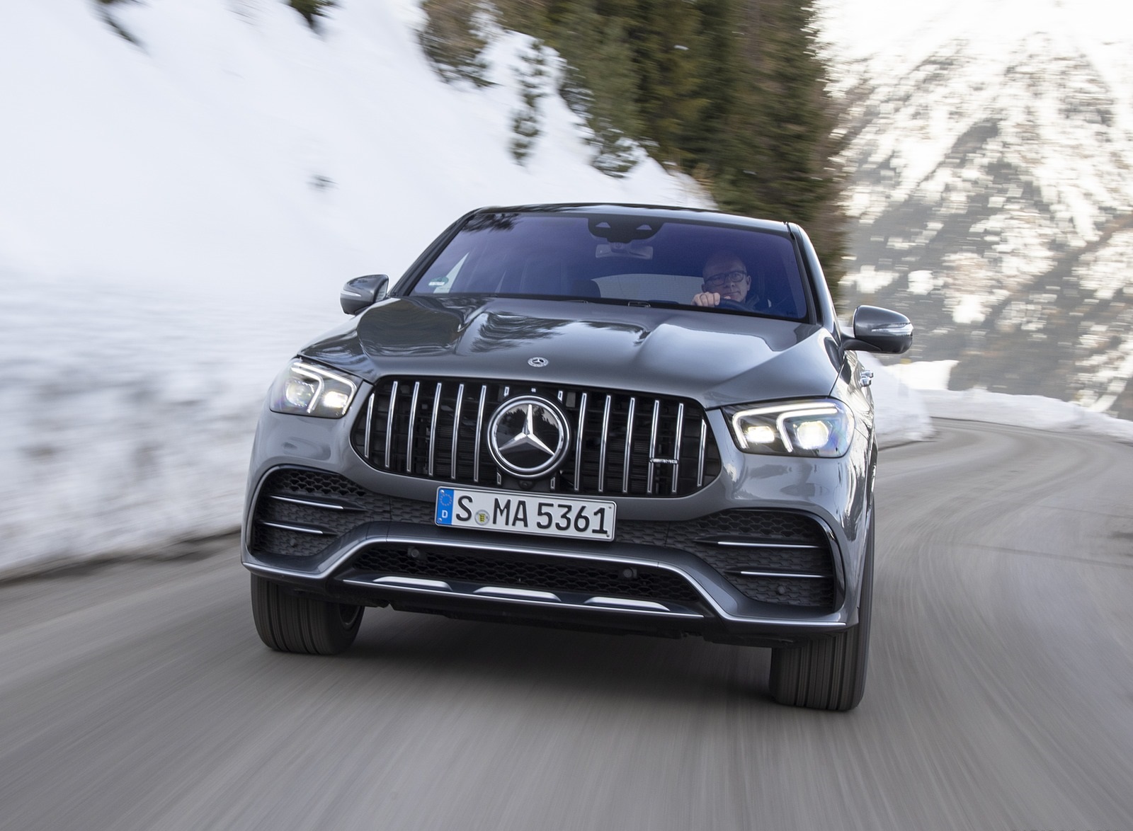 2021 Mercedes-AMG GLE 53 4MATIC Coupe (Color: Selenite Gray Metallic) Front Wallpapers #129 of 180