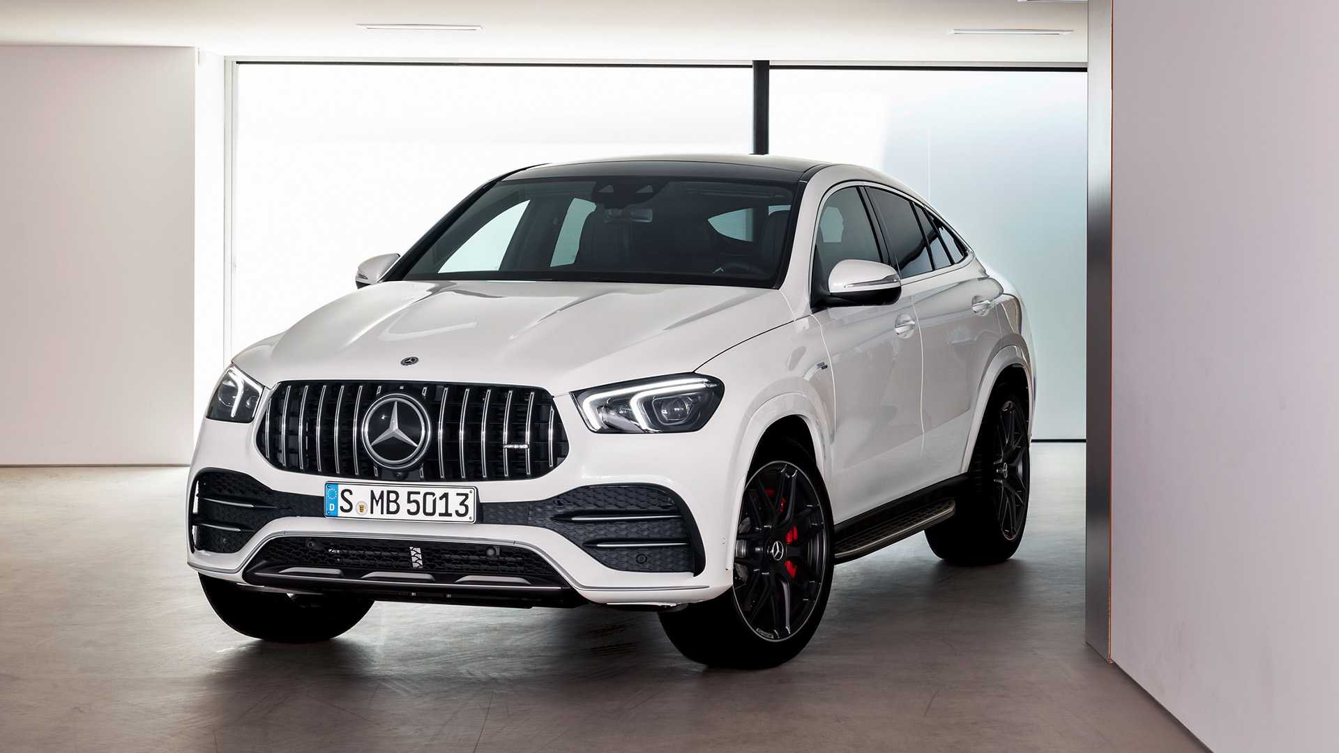 2021 Mercedes-AMG GLE 53 Coupe 4MATIC+ (Color: Designo Diamond White Bright) Front Wallpapers #167 of 180