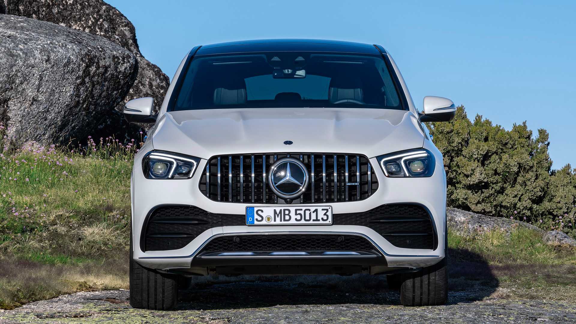 2021 Mercedes-AMG GLE 53 Coupe 4MATIC+ (Color: Designo Diamond White Bright) Front Wallpapers #153 of 180