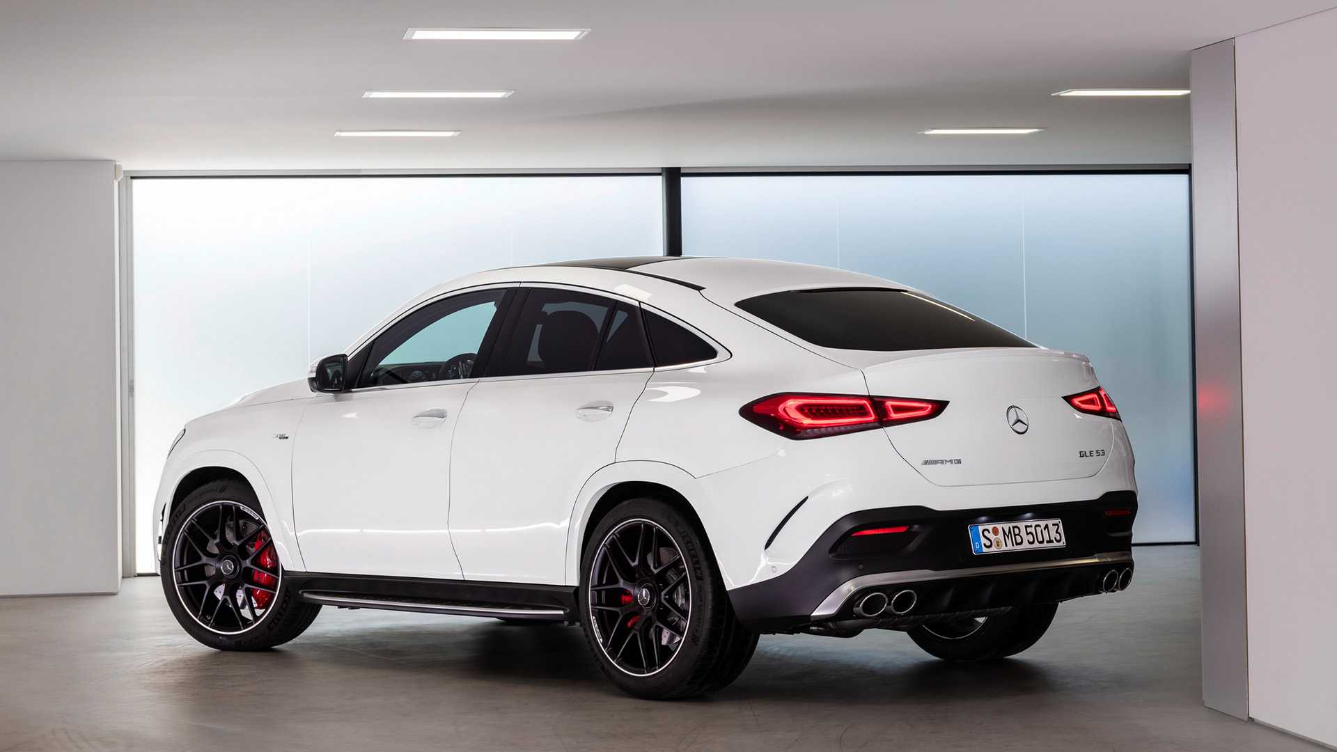 2021 Mercedes-AMG GLE 53 Coupe 4MATIC+ (Color: Designo Diamond White Bright) Rear Three-Quarter Wallpapers #168 of 180