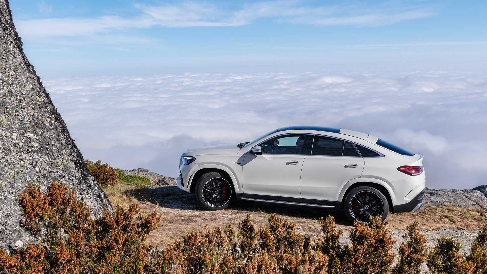 2021 Mercedes-AMG GLE 53 Coupe 4MATIC+ (Color: Designo Diamond White Bright) Side Wallpapers #157 of 180