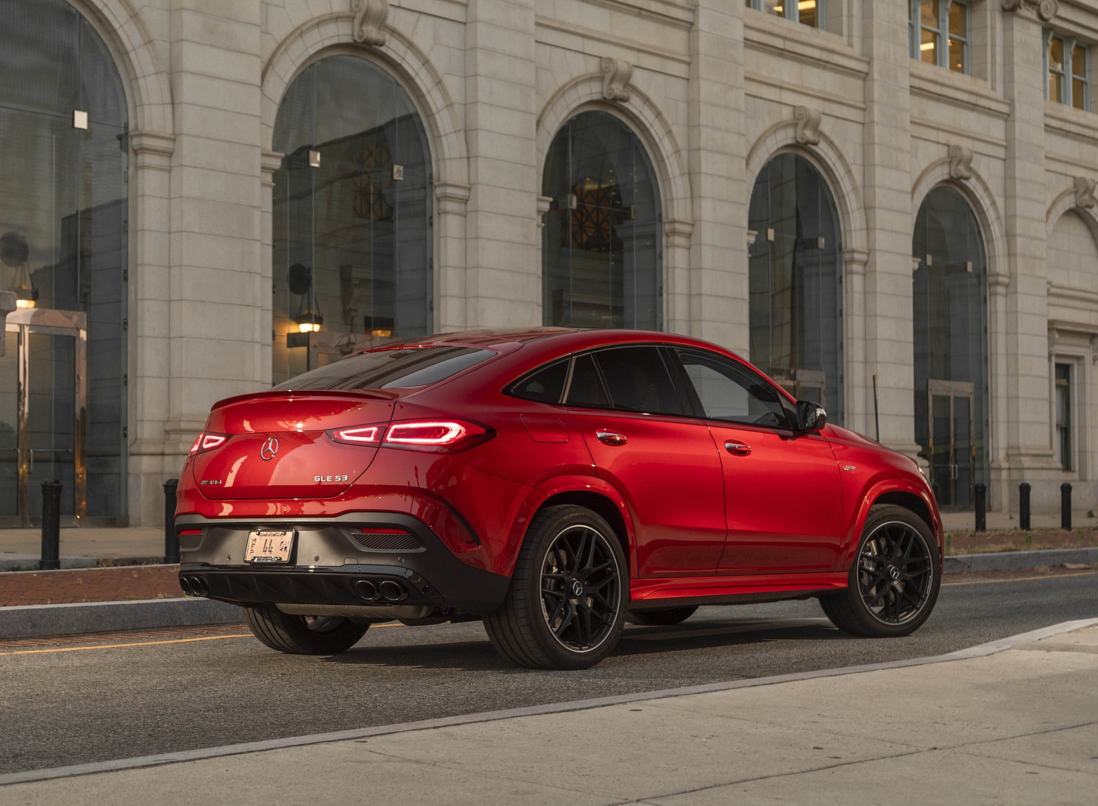 2021 Mercedes-AMG GLE 53 Coupe Rear Three-Quarter Wallpapers #60 of 180