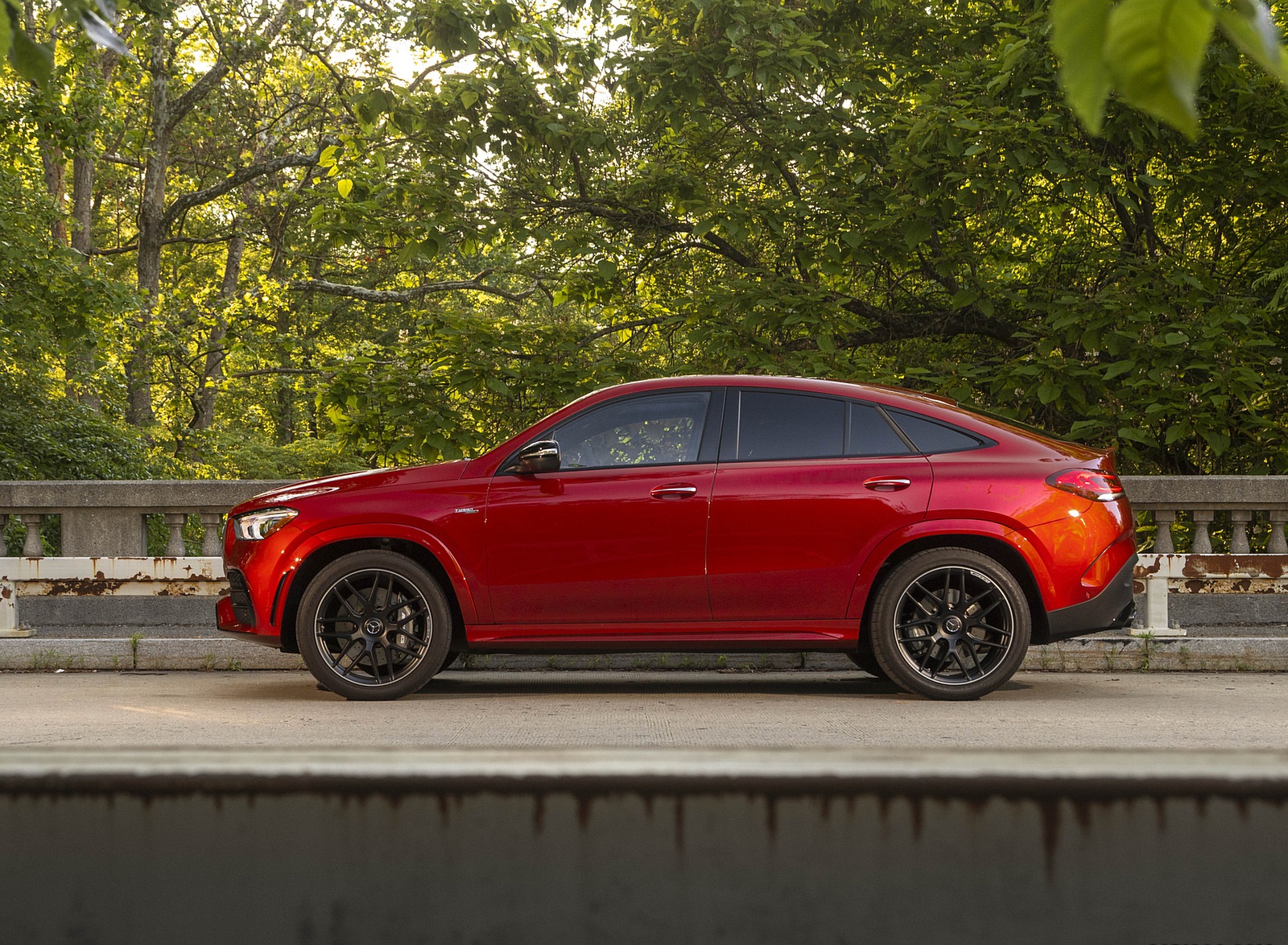 2021 Mercedes-AMG GLE 53 Coupe Side Wallpapers #63 of 180