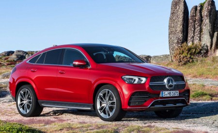 2021 Mercedes-Benz GLE Coupe (Color: Designo Hyacinth Red Metallic) Front Three-Quarter Wallpapers 450x275 (39)