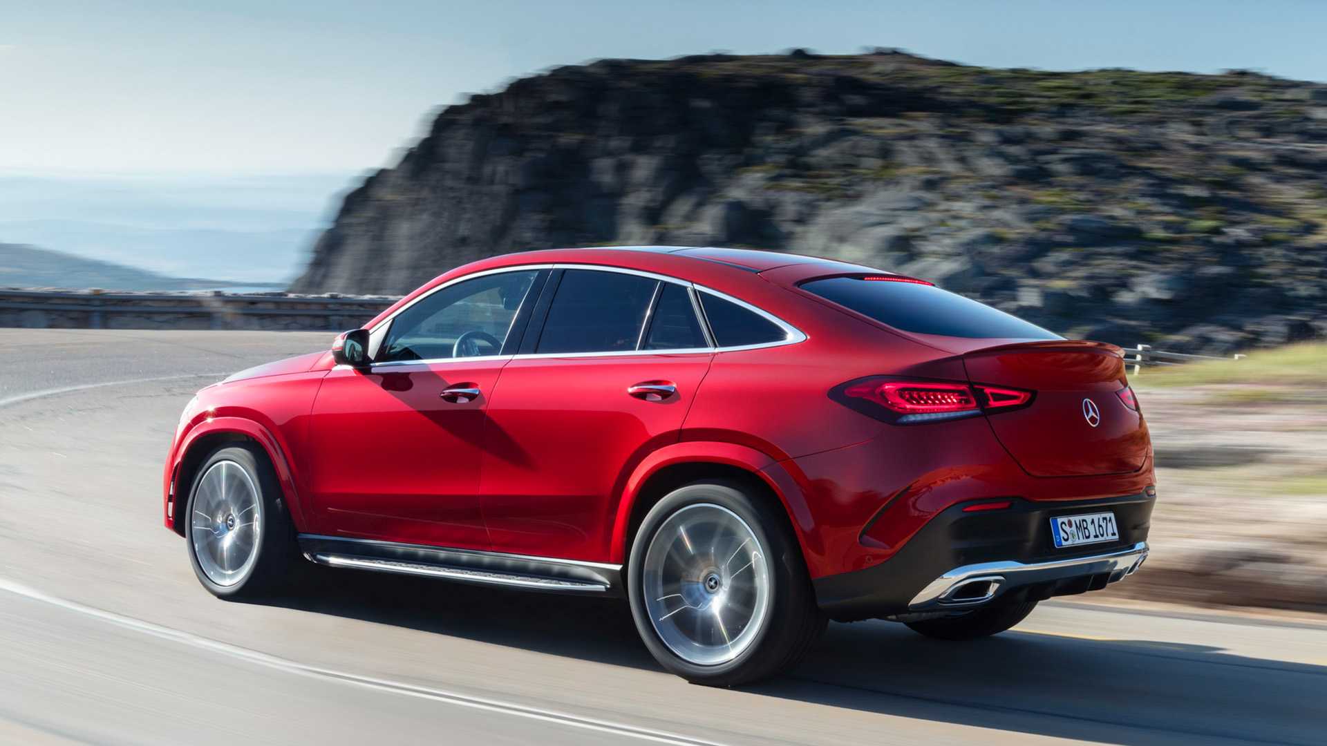 2021 Mercedes-Benz GLE Coupe (Color: Designo Hyacinth Red Metallic) Rear Three-Quarter Wallpapers #33 of 61