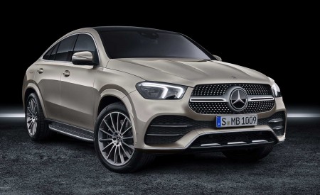 2021 Mercedes-Benz GLE Coupe (Color: Moyave Silver) Front Three-Quarter Wallpapers 450x275 (49)