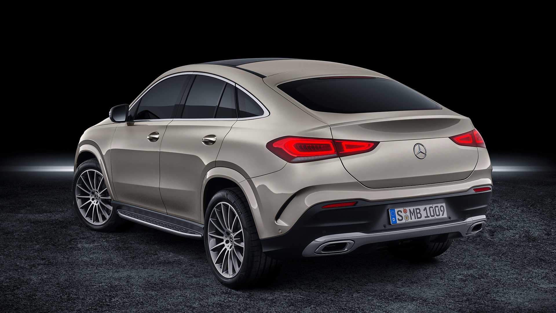 2021 Mercedes-Benz GLE Coupe (Color: Moyave Silver) Rear Three-Quarter Wallpapers #50 of 61