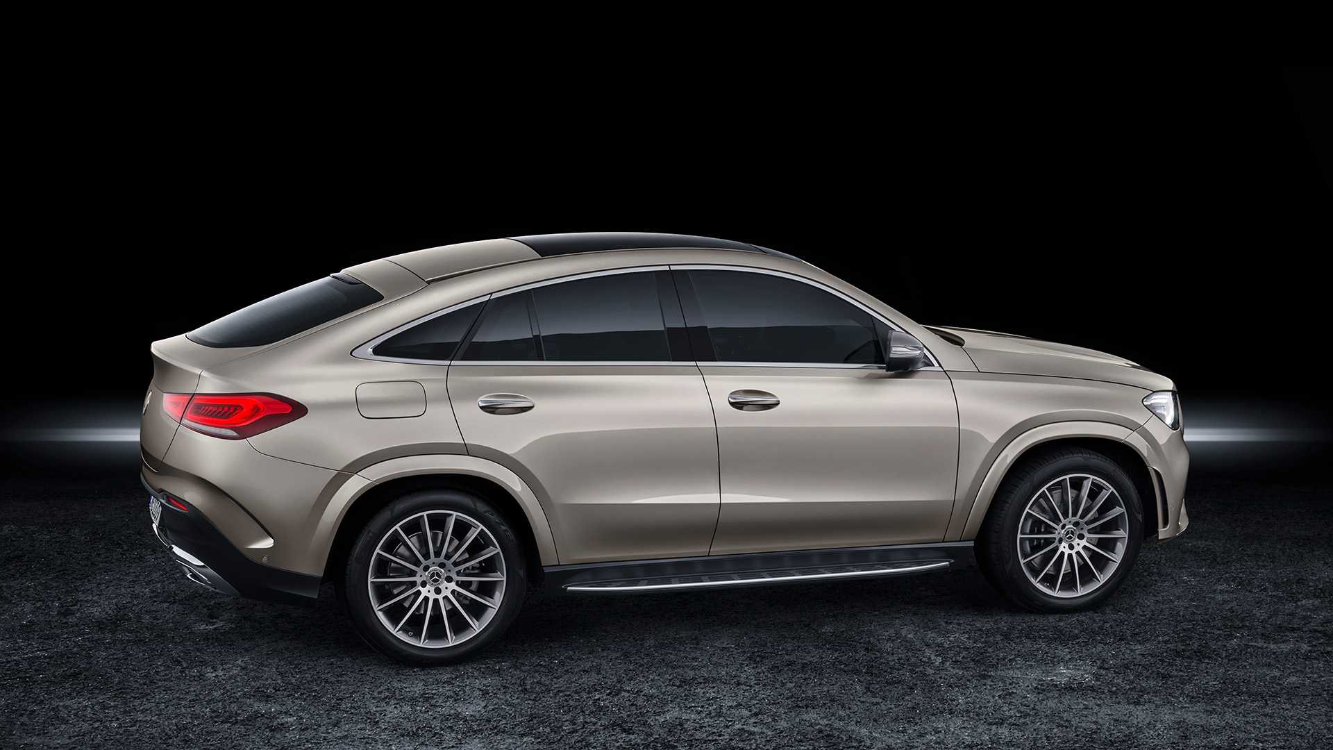 2021 Mercedes-Benz GLE Coupe (Color: Moyave Silver) Side Wallpapers #53 of 61