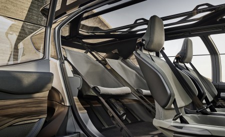 2019 Audi AI-TRAIL quattro Concept Interior Seats Wallpapers 450x275 (38)