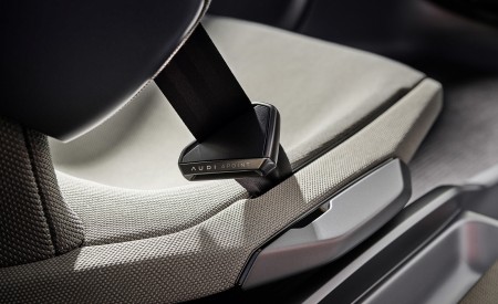 2019 Audi AI-TRAIL quattro Concept Interior Seats Wallpapers 450x275 (37)