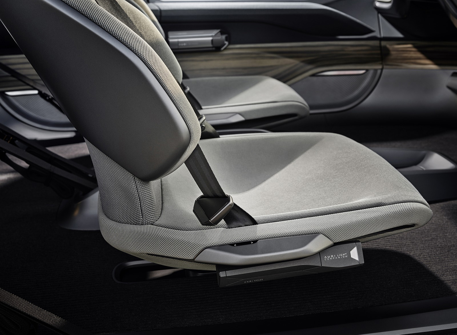 2019 Audi AI-TRAIL quattro Concept Interior Seats Wallpapers #32 of 40