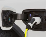 2019 BMW X5 xDrive45e iPerformance Charging Port Wallpapers 150x120 (61)