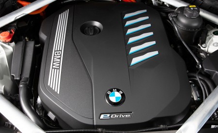 2019 BMW X5 xDrive45e iPerformance Engine Wallpapers 450x275 (63)