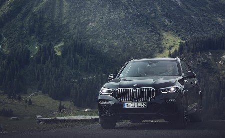 2019 BMW X5 xDrive45e iPerformance Front Wallpapers 450x275 (92)