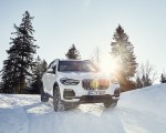 2019 BMW X5 xDrive45e iPerformance Front Wallpapers 150x120 (99)