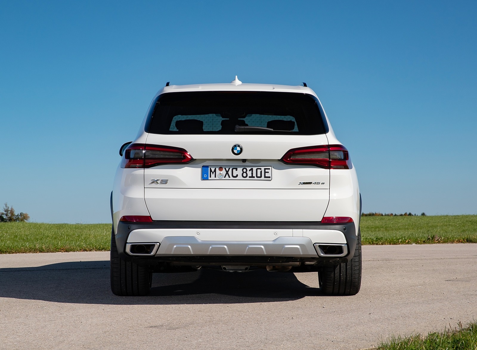 2019 BMW X5 xDrive45e iPerformance Rear Wallpapers #52 of 113