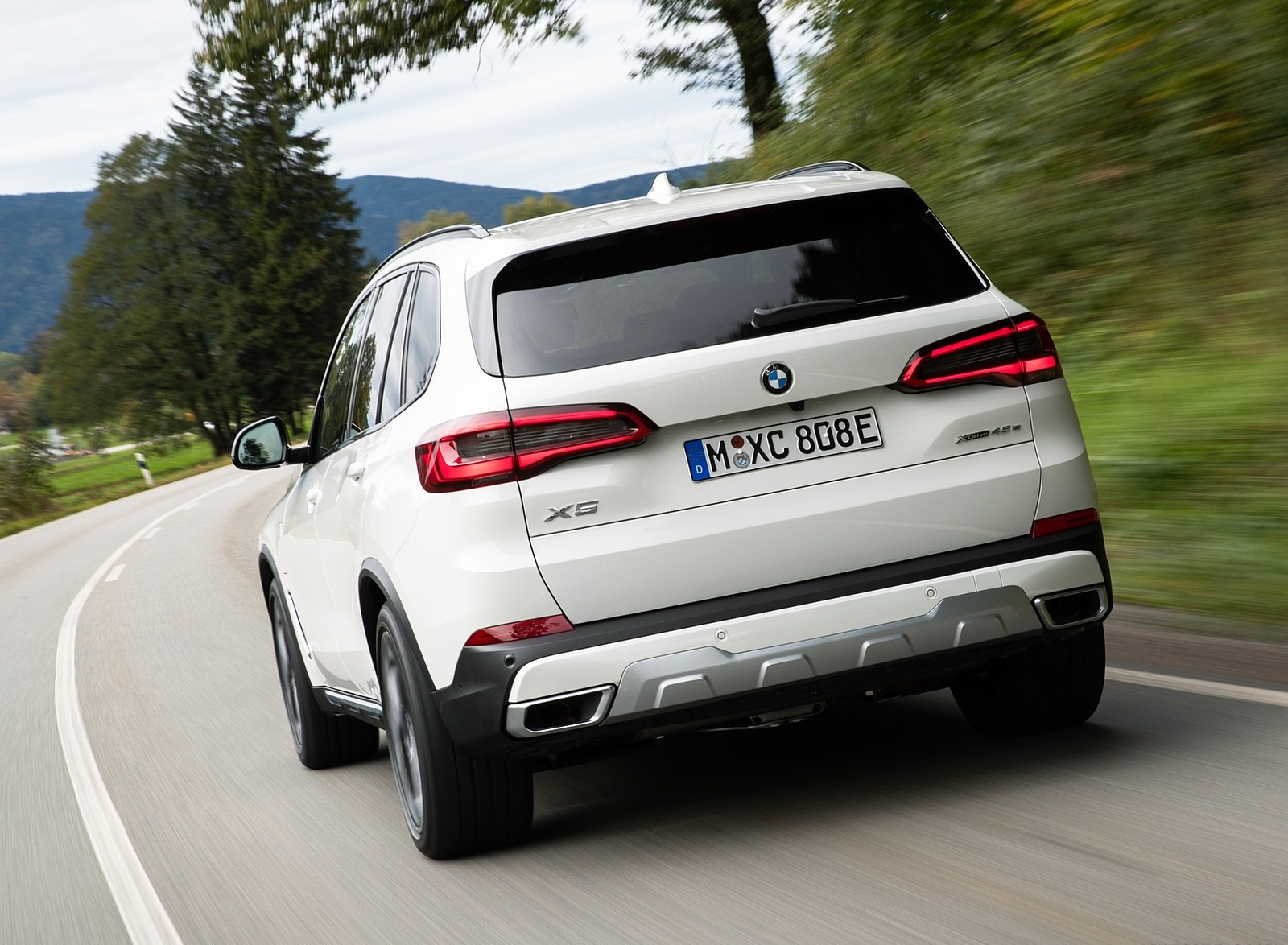 2019 BMW X5 xDrive45e iPerformance Rear Wallpapers #43 of 113
