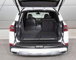 2019 BMW X5 xDrive45e iPerformance Trunk Wallpapers 150x120