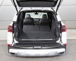 2019 BMW X5 xDrive45e iPerformance Trunk Wallpapers 150x120 (85)