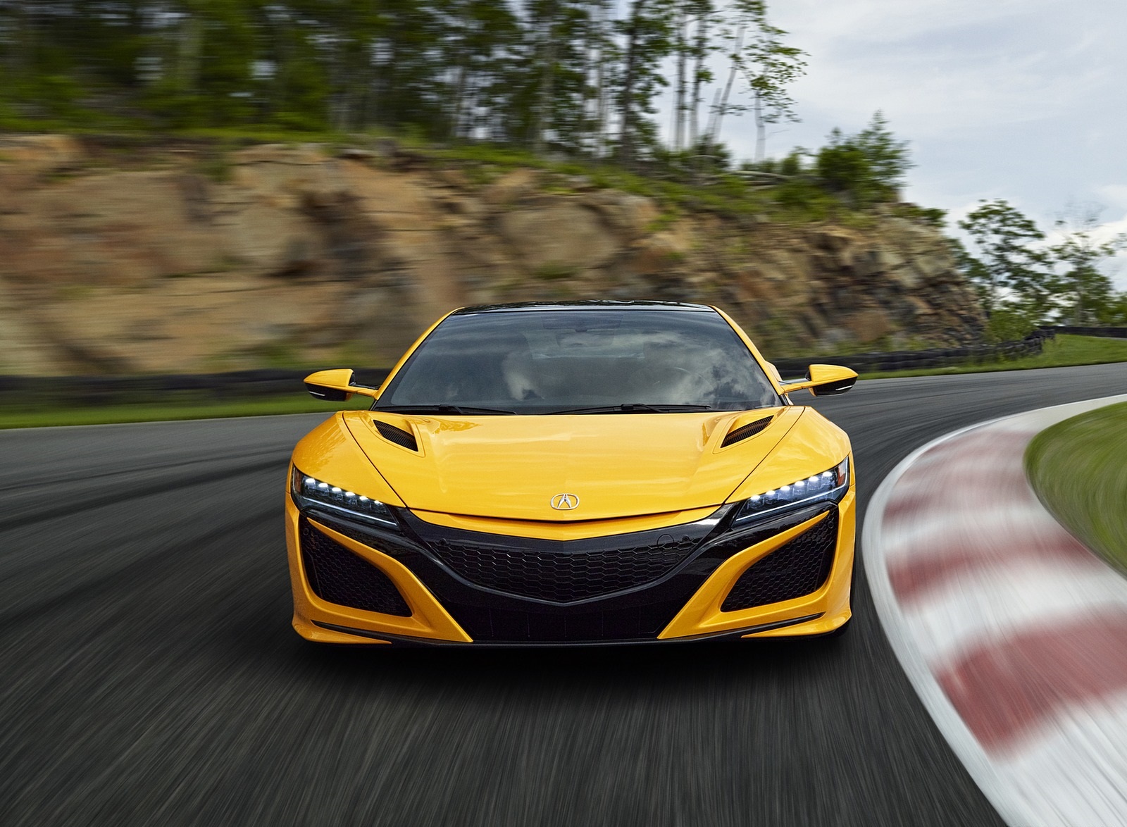 2020 Acura NSX (Color: Indy Yellow Pearl) Front Wallpapers (3)