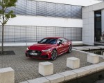 2020 Audi A7 Sportback 55 TFSI e quattro Plug-In Hybrid (Color: Tango Red) Front Three-Quarter Wallpapers 150x120 (25)