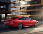 2020 Audi A7 Sportback 55 TFSI e quattro (Plug-In Hybrid Color: Tango Red) Rear Three-Quarter Wallpapers 150x120 (63)