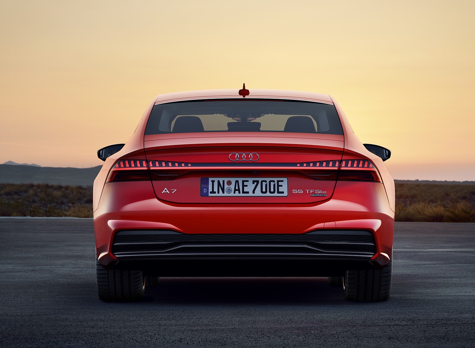 2020 Audi A7 Sportback 55 TFSI e quattro (Plug-In Hybrid Color: Tango Red) Rear Wallpapers #72 of 73