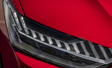 2020 Audi A7 Sportback 55 TFSI e quattro Plug-In Hybrid Headlight Wallpapers 450x275 (43)
