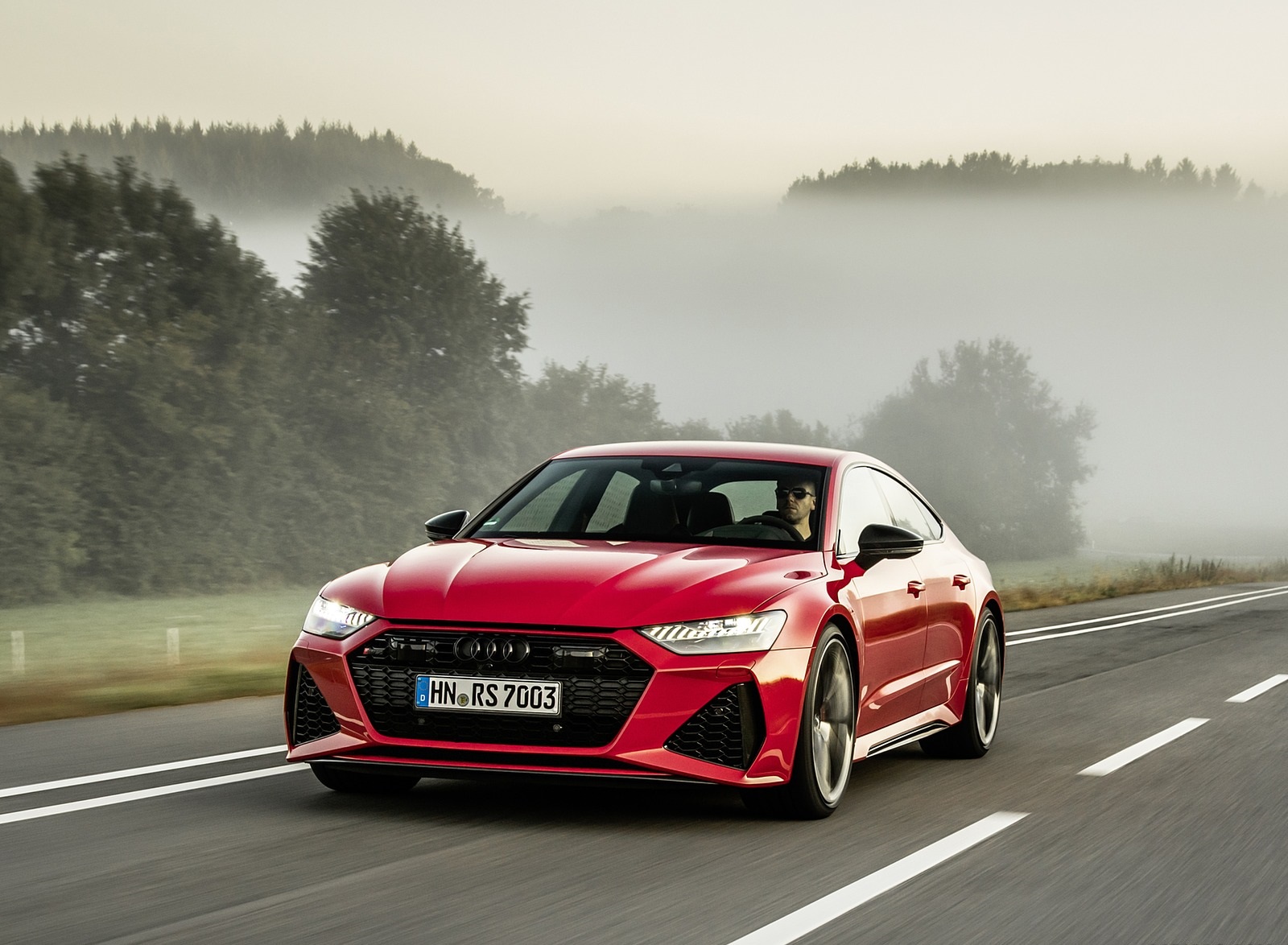 2020 Audi RS 7 Sportback (Color: Tango Red) Front Three-Quarter Wallpapers #13 of 99